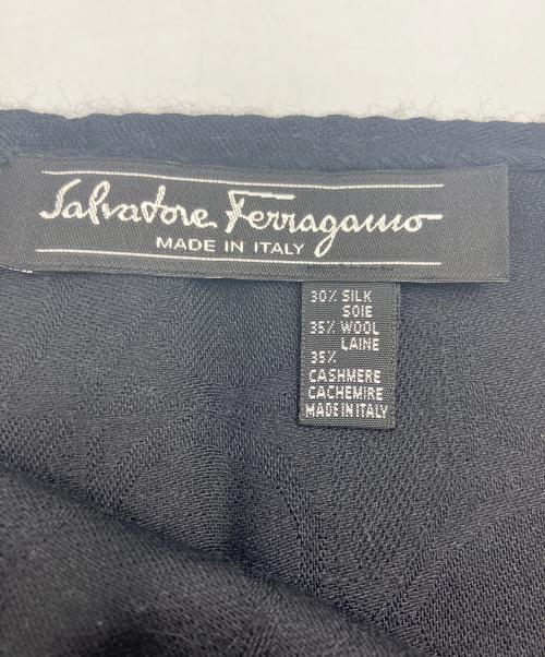 Salvatore Ferragamo（サルヴァトーレ フェラガモ）Salvatore Ferragamo (サルヴァトーレ フェラガモ) ガンチーニストール ブラックの古着・服飾アイテム