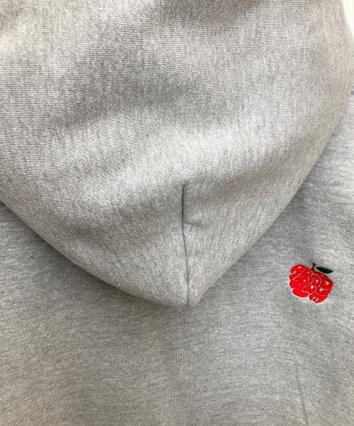 APPLEBUM（アップルバム）APPLEBUM (アップルバム) パーカー APPLE LOGO SWEAT PARKA グレー サイズ:Lの古着・服飾アイテム