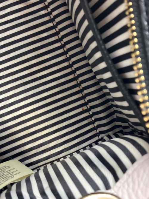 Kate Spade（ケイトスペード）Kate Spade (ケイトスペード) 2WAYバッグ ブラック×ピンクの古着・服飾アイテム