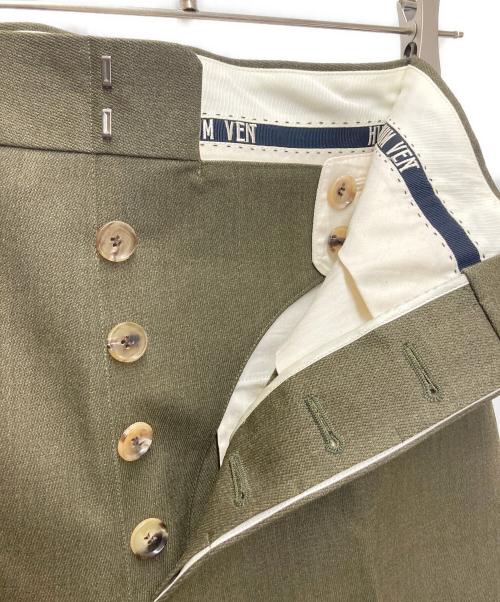 HUM VENT（ヒューベント）HUM VENT (ヒューベント) SOLIS CAVALRY TROUSERS カーキ サイズ:2の古着・服飾アイテム