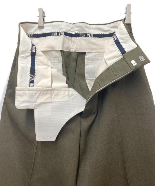 HUM VENT（ヒューベント）HUM VENT (ヒューベント) SOLIS CAVALRY TROUSERS カーキ サイズ:2の古着・服飾アイテム