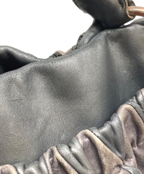 MIU MIU（ミュウミュウ）MIU MIU (ミュウミュウ) 2WAYキルティングレザーバッグ グレーの古着・服飾アイテム