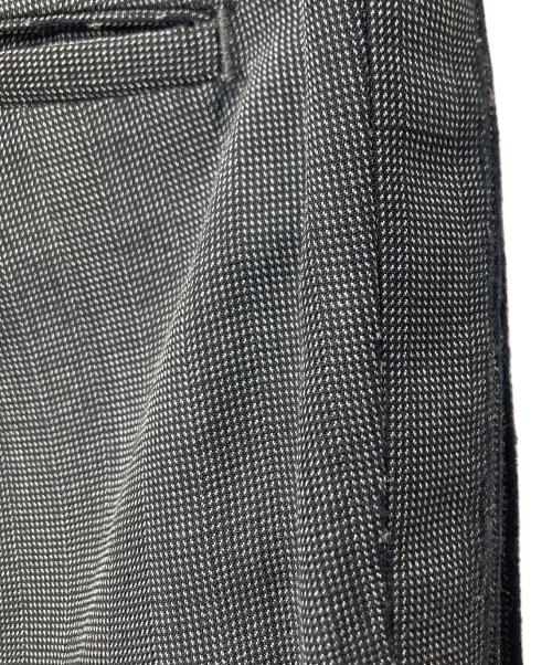 ARMANI COLLEZIONI（アルマーニ コレツィオーニ）ARMANI COLLEZIONI (アルマーニ コレツィオーニ) 3Bセットアップスーツ グレー サイズ:SIZE50の古着・服飾アイテム