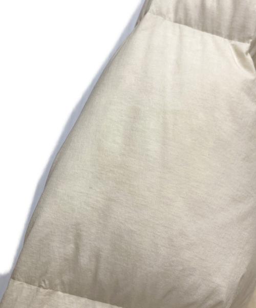 STONE ISLAND（ストーンアイランド）STONE ISLAND (ストーンアイランド) SEAMLESS TUNNEL NYLON DOWN ベージュ サイズ:Sの古着・服飾アイテム