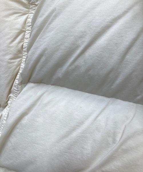 STONE ISLAND（ストーンアイランド）STONE ISLAND (ストーンアイランド) SEAMLESS TUNNEL NYLON DOWN ベージュ サイズ:Sの古着・服飾アイテム