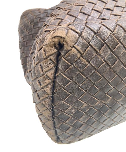 BOTTEGA VENETA（ボッテガベネタ）BOTTEGA VENETA (ボッテガベネタ) イントレチャートセミショルダーバッグ ブラウンの古着・服飾アイテム