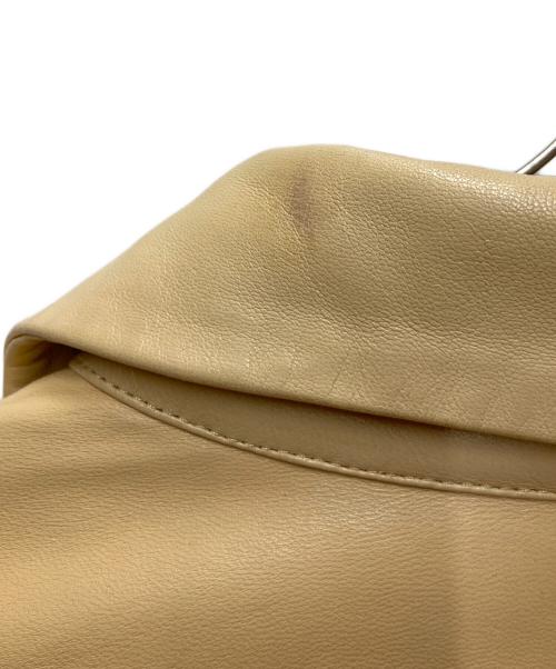 BURBERRY LONDON（バーバリーロンドン）BURBERRY LONDON (バーバリーロンドン) レザーシャツジャケット ベージュ サイズ:6の古着・服飾アイテム