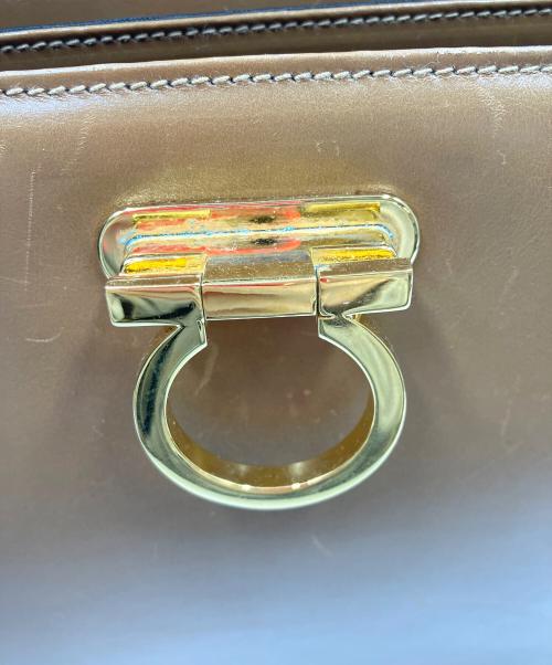 Salvatore Ferragamo（サルヴァトーレ フェラガモ）Salvatore Ferragamo (サルヴァトーレ フェラガモ) トップハンドル2WAYバッグ ベージュの古着・服飾アイテム