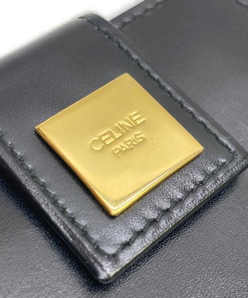 CELINE（セリーヌ）CELINE (セリーヌ) 2つ折り財布 スクエアロゴプレート ブラックの古着・服飾アイテム
