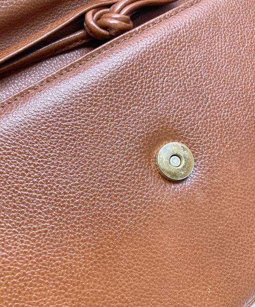 Yves Saint Laurent（イヴサンローラン）Yves Saint Laurent (イヴサンローラン) トライアングルロゴプレートショルダーバッグ ブラウンの古着・服飾アイテム