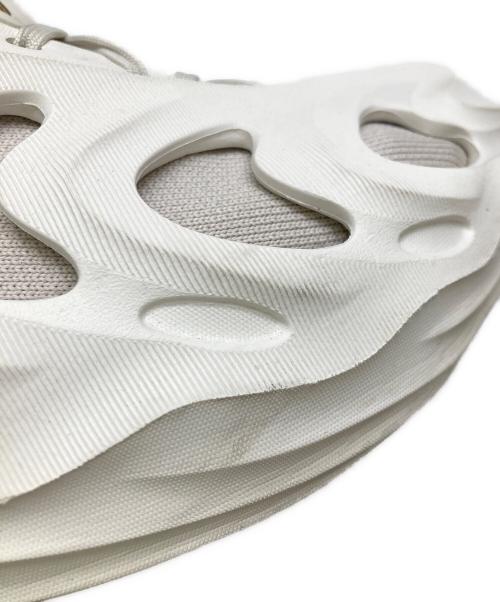 adidas（アディダス）adidas (アディダス) スニーカー AdiFOM Q ホワイト サイズ:US 9の古着・服飾アイテム