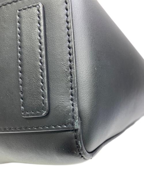 ANYA HINDMARCH（アニヤ・ハインドマーチ）ANYA HINDMARCH (アニヤハインドマーチ) 2WAYショルダーバック ブラックの古着・服飾アイテム