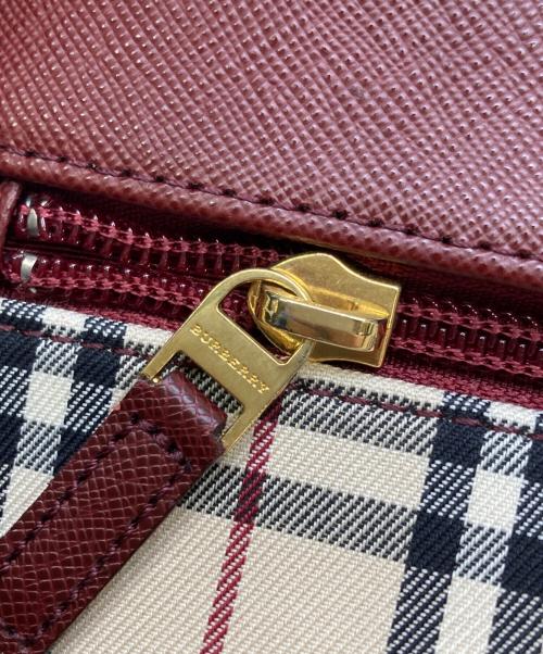 BURBERRY（バーバリー）BURBERRY (バーバリー) ノバチェックショルダーバッグ レッド×ベージュの古着・服飾アイテム