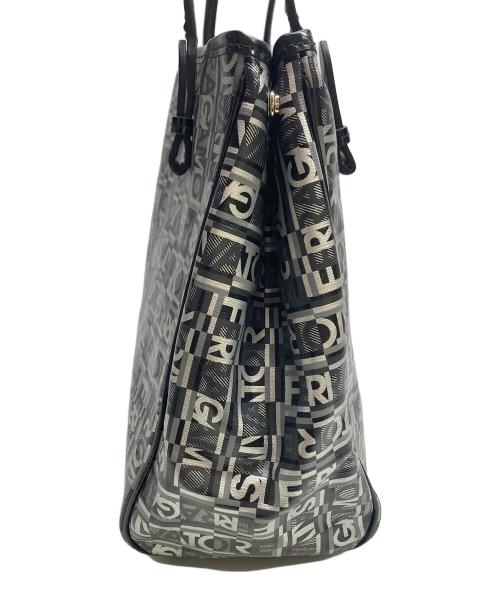 Salvatore Ferragamo（サルヴァトーレ フェラガモ）Salvatore Ferragamo (サルヴァトーレ フェラガモ) 総柄ロゴトートバッグ ブラック×シルバーの古着・服飾アイテム