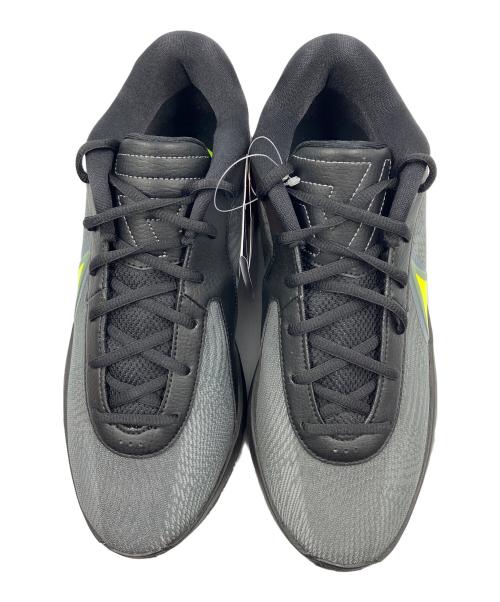 NIKE（ナイキ）NIKE (ナイキ) スニーカー グレー×ブラック サイズ:27 未使用品の古着・服飾アイテム