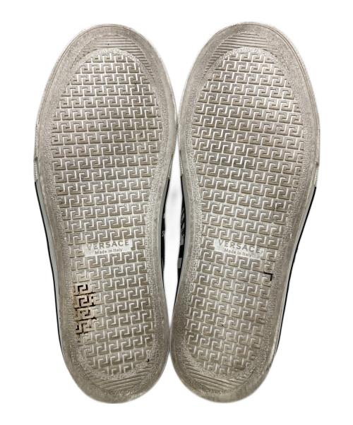 VERSACE（ヴェルサーチェ）VERSACE (ヴェルサーチェ) スニーカー ブラック×ホワイト サイズ:40の古着・服飾アイテム