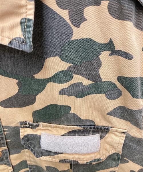 A BATHING APE（アベイシングエイプ）A BATHING APE (ア ベイシング エイプ) 半袖ミリタリーシャツ ベージュ×カーキ サイズ:Mの古着・服飾アイテム