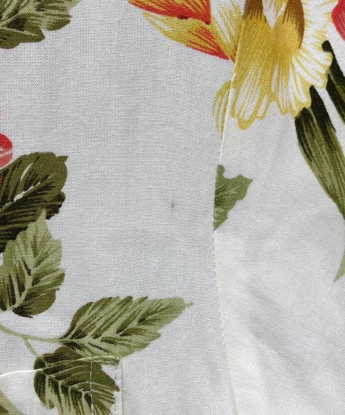 TWO PALMS（トゥーパームス）TWO PALMS (トゥーパームス) アロハシャツ ホワイト×グリーン サイズ:Mの古着・服飾アイテム