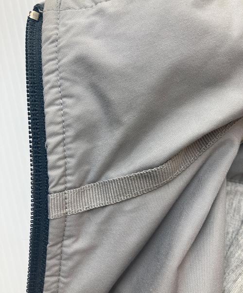 NIKE（ナイキ）NIKE (ナイキ) スタンドカラージャケット グレー サイズ:Mの古着・服飾アイテム