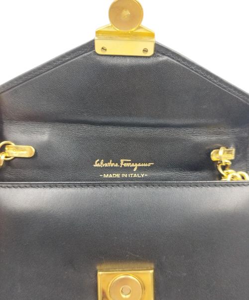 Salvatore Ferragamo（サルヴァトーレ フェラガモ）Salvatore Ferragamo (サルヴァトーレ フェラガモ) チェーンショルダーミニバッグ ブラックの古着・服飾アイテム