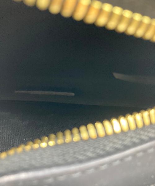 A.P.C.（アーペーセー）A.P.C. (アーペーセー) ハーフムーンショルダーバッグ ブラックの古着・服飾アイテム