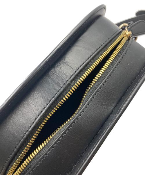 A.P.C.（アーペーセー）A.P.C. (アーペーセー) ハーフムーンショルダーバッグ ブラックの古着・服飾アイテム