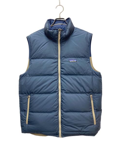 Patagonia（パタゴニア）Patagonia (パタゴニア) Reversible Bivy Down Vest ベージュ×ネイビー サイズ:Mの古着・服飾アイテム
