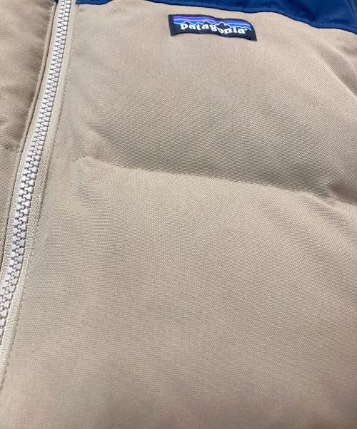 Patagonia（パタゴニア）Patagonia (パタゴニア) Reversible Bivy Down Vest ベージュ×ネイビー サイズ:Mの古着・服飾アイテム