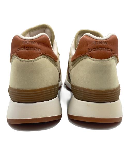 NEW BALANCE（ニューバランス）NEW BALANCE (ニューバランス) スニーカー M1300DSP ベージュ×ブラウン サイズ:US 08の古着・服飾アイテム