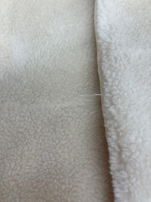 SOEJU（ソージュ）SOEJU (ソージュ) ウール ボア ケープ アイボリー サイズ:SIZE 不明の古着・服飾アイテム