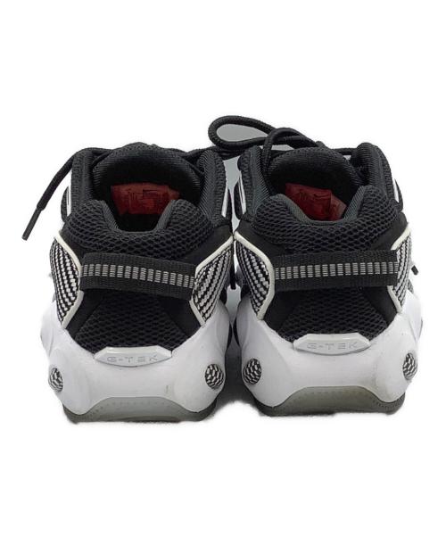 NIKE（ナイキ）NIKE (ナイキ) スニーカー ブラック×ホワイト サイズ:6.5の古着・服飾アイテム