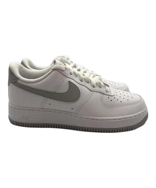 NIKE（ナイキ）NIKE (ナイキ) NIKE AIR FORCE  1 '07(ナイキ エア フォース 1 '07) ホワイト サイズ:US8.5 未使用品の古着・服飾アイテム