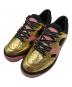 GUCCI（グッチ）の古着「BASKET LOW レザーローカットスニーカー」｜ゴールド×ピンク
