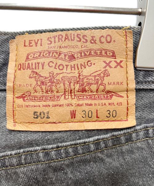 LEVI'S（リーバイス）LEVI'S (リーバイス) 90s先染めデニムパンツ ブラック サイズ:SIZE 76cm (W30)の古着・服飾アイテム