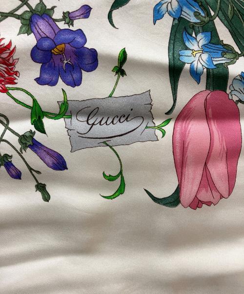 GUCCI（グッチ）GUCCI (グッチ) シルクスカーフ ベージュの古着・服飾アイテム