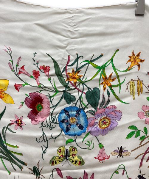 GUCCI（グッチ）GUCCI (グッチ) シルクスカーフ ベージュの古着・服飾アイテム