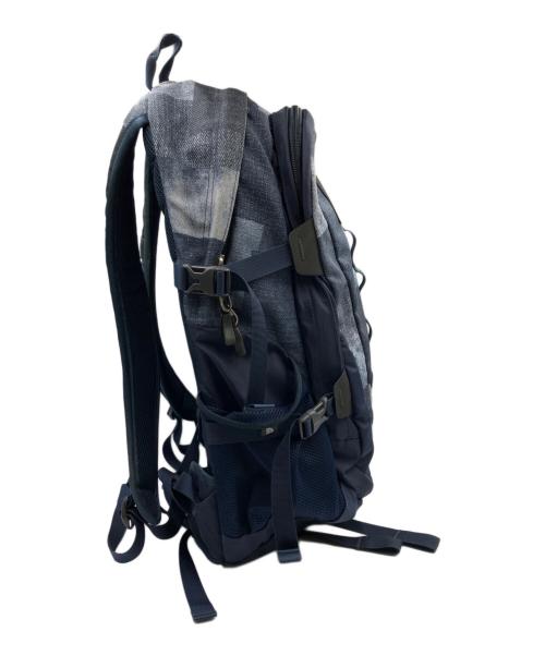 THE NORTH FACE（ザ ノース フェイス）THE NORTH FACE (ザ ノース フェイス) デイパック Hot Shot CL（ホットショット クラシック） ネイビーの古着・服飾アイテム