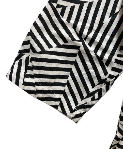 WAX（ワックス）WAX (ワックス) 長袖シャツ ブラック サイズ:大の古着・服飾アイテム