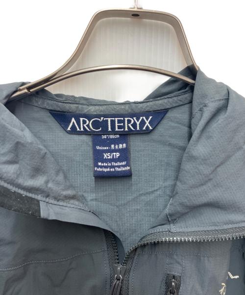 ARC'TERYX（アークテリクス）ARC'TERYX (アークテリクス) ナイロンパーカー グレー サイズ:SIZE XSの古着・服飾アイテム