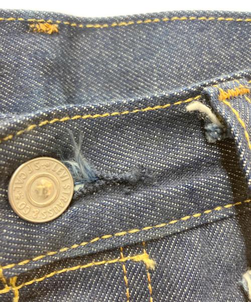 LEVI'S（リーバイス）LEVI'S (リーバイス) デニムパンツ インディゴ サイズ:32の古着・服飾アイテム