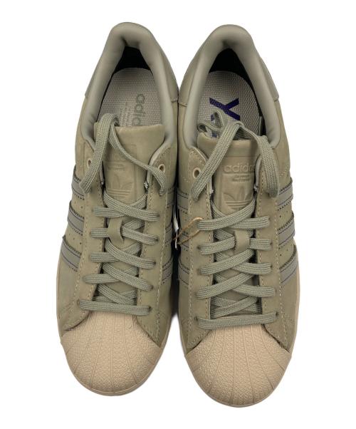 adidas（アディダス）adidas (アディダス) スニーカー　SUPER STAR（スーパースター） カーキ サイズ:SIZE 26.5cm 未使用品の古着・服飾アイテム