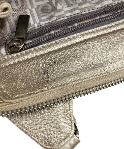 Salvatore Ferragamo（サルヴァトーレ フェラガモ）Salvatore Ferragamo (サルヴァトーレ フェラガモ) トートバッグ ゴールドの古着・服飾アイテム