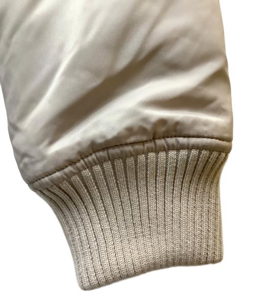 ALPHA INDUSTRIES（アルファインダストリーズ）ALPHA INDUSTRIES (アルファインダストリーズ) フーデッドリブジャケット アイボリー サイズ:SIZE XLの古着・服飾アイテム