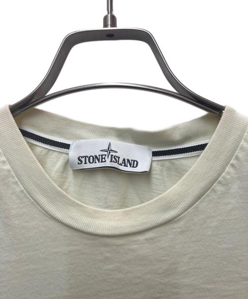 STONE ISLAND（ストーンアイランド）STONE ISLAND (ストーンアイランド) Tシャツ アイボリー サイズ:SIZE Sの古着・服飾アイテム