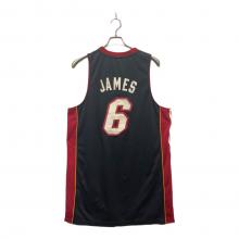 adidas（アディダス）の古着「バスケットユニフォーム NBA/レブロン」