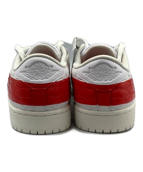 NIKE（ナイキ）NIKE (ナイキ) AIR JORDAN 1 CENTRE COURT（ナイキ エアジョーダン1 ロー センターコート） ホワイト×レッド サイズ:SIZE 27.5cm 未使用品の古着・服飾アイテム