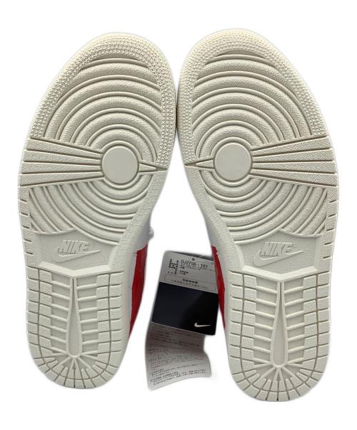 NIKE（ナイキ）NIKE (ナイキ) AIR JORDAN 1 CENTRE COURT（ナイキ エアジョーダン1 ロー センターコート） ホワイト×レッド サイズ:SIZE 27.5cm 未使用品の古着・服飾アイテム