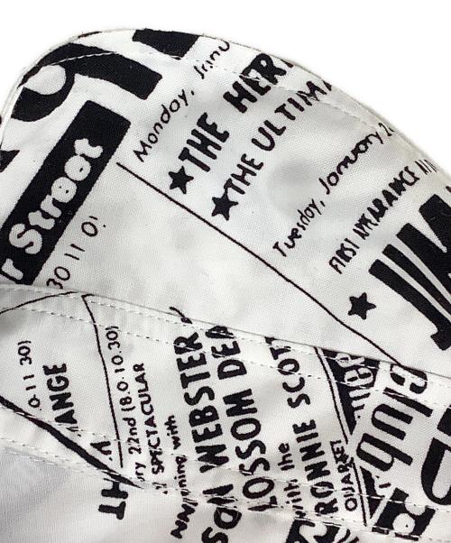 s'yte（サイト）s'yte (サイト) newspaper regular shirt ホワイト×ブラック サイズ:4の古着・服飾アイテム