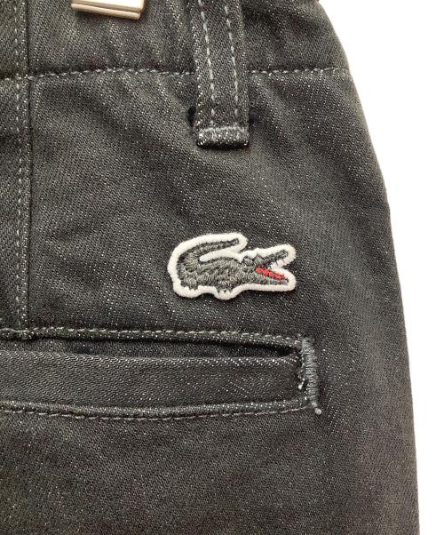 LACOSTE（ラコステ）LACOSTE (ラコステ) プリーツエフェクトデニム ワークパンツ ブラック サイズ:SIZE 33の古着・服飾アイテム