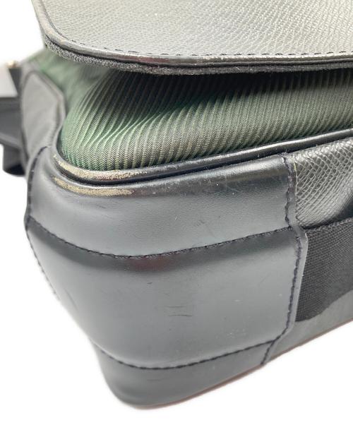 LOUIS VUITTON（ルイ ヴィトン）LOUIS VUITTON (ルイ ヴィトン) タイガ ヴィクトール グリーンの古着・服飾アイテム